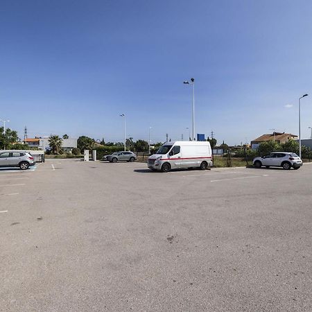 B&B HOTEL Perpignan Sud Marché International Exterior foto